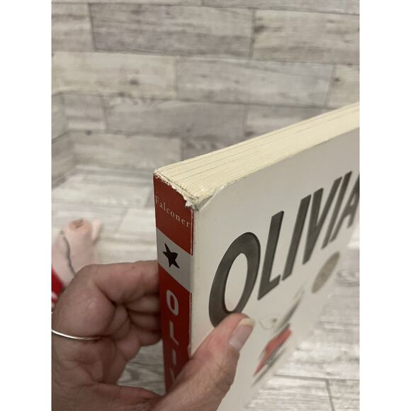 Olivia The Pig 7” inch Plush Toy Stuffed Animal And Book - Picture 7 of 9